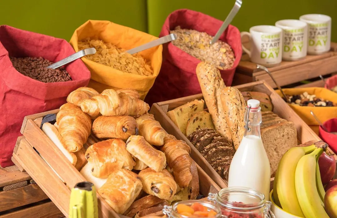 Ibis Styles Dubai Airport Hotel-1